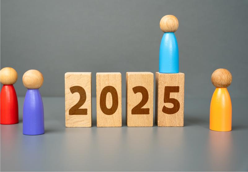 2025 on wooden blocks